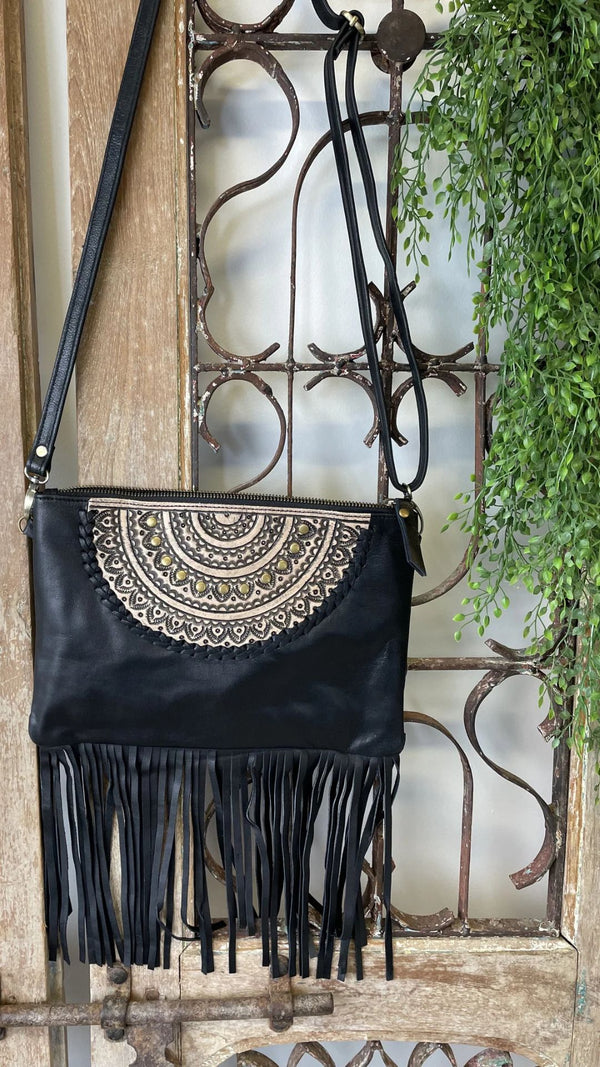 Aulia Mandela-Black