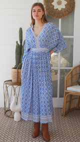 Santorini- Ali Maxi