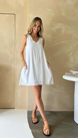 Vera Dress-White