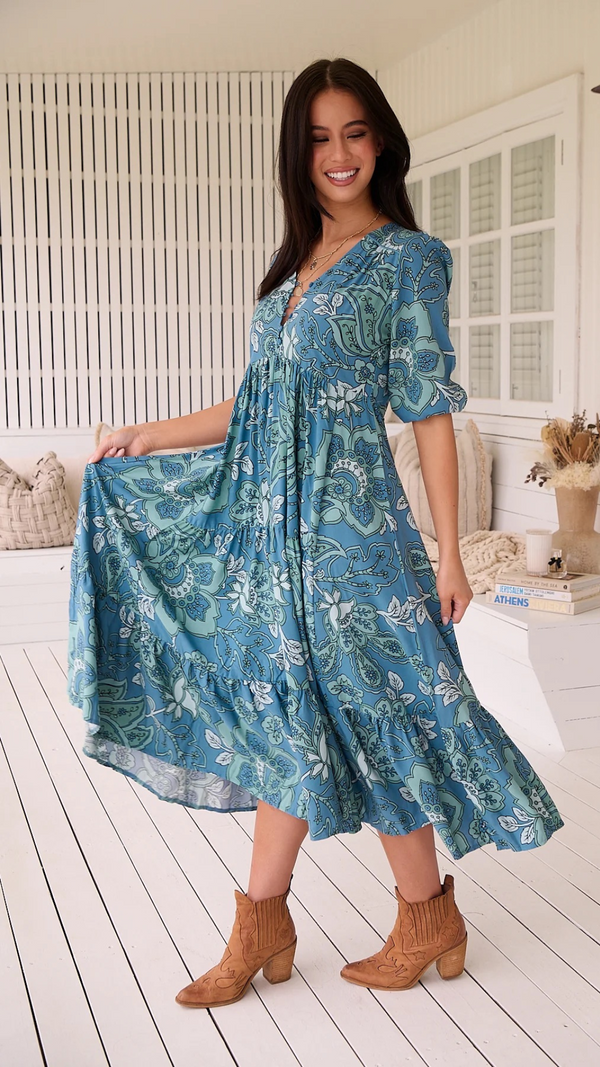 Serenade -Molli Maxi