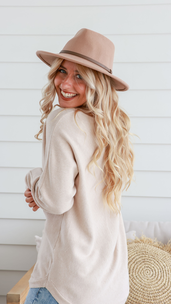 Pia Panama-Camel